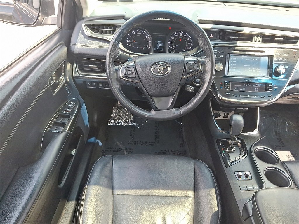 Used 2018 Toyota Avalon XLE Premium image 11