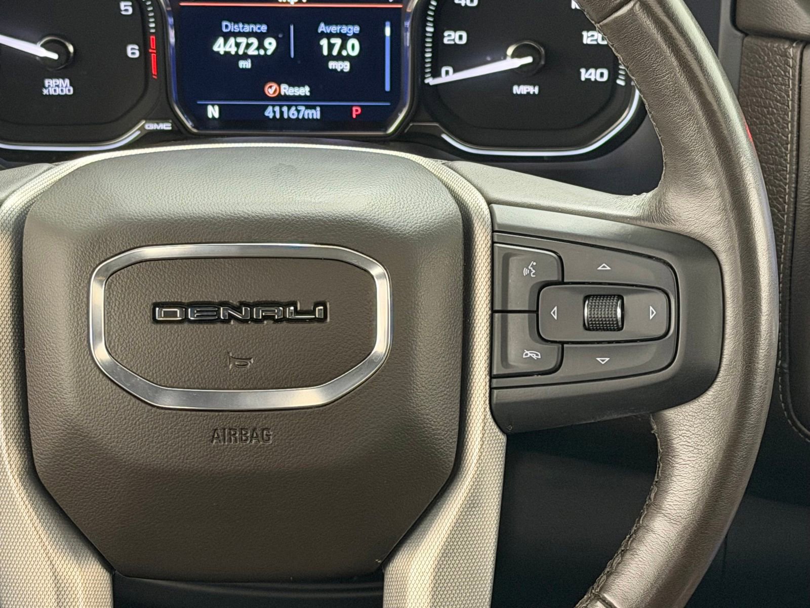 Used 2021 GMC Yukon Denali w/ Denali Premium Package AWD/4WD image 13