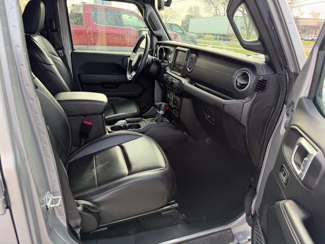 Used 2021 Jeep Wrangler Unlimited Sahara w/ Uconnect 4C Nav & Sound Group image 9