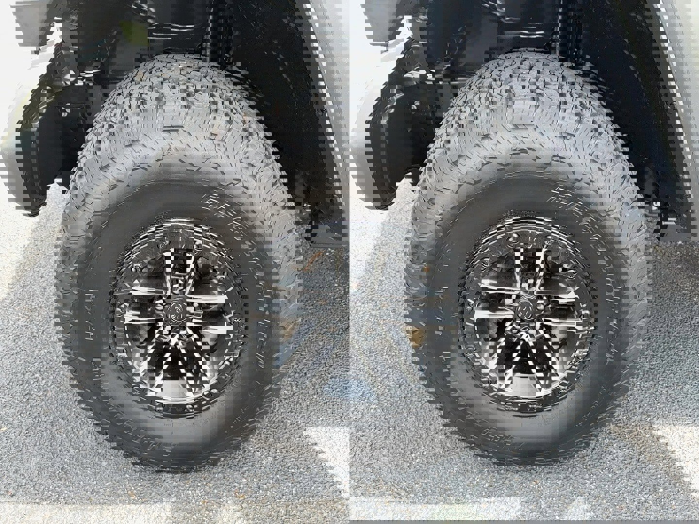 Certified 2024 Jeep Wrangler Willys image 17