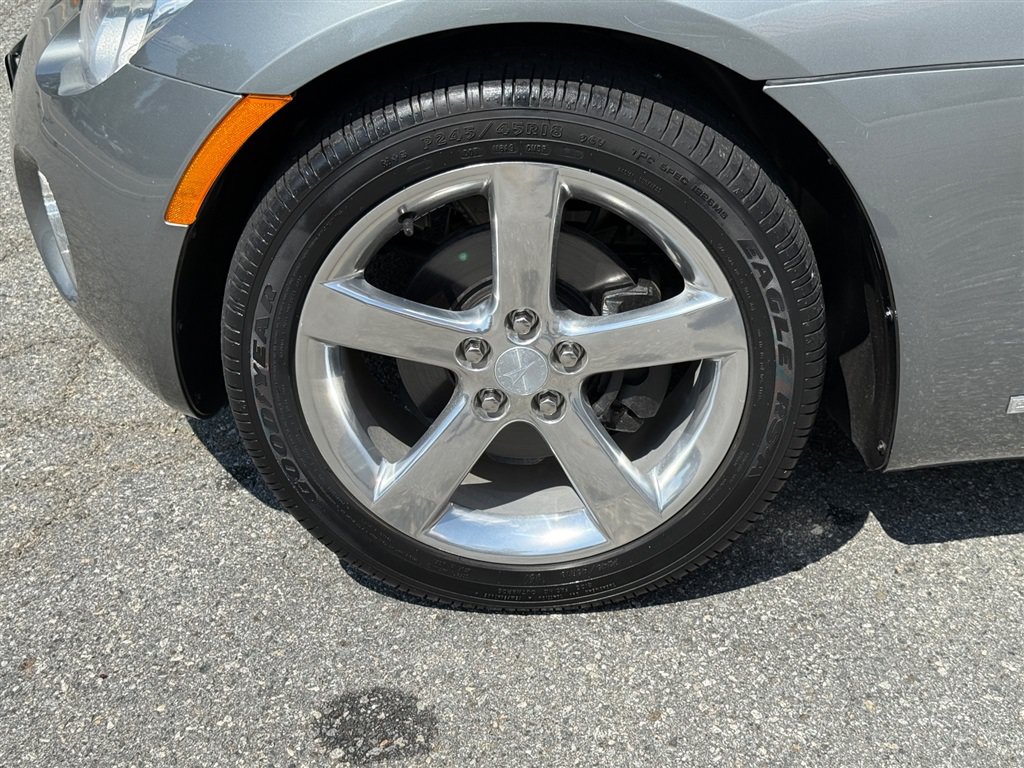 Used 2007 Pontiac Solstice Convertible w/ Premium Package RWD image 14