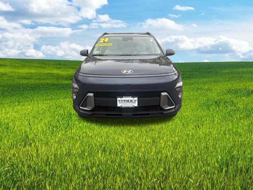 Used 2024 Hyundai Kona SEL w/ Convenience Package AWD/4WD image 2