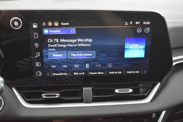 New 2026 Chevrolet Equinox LT w/ Safety and Technology Package FWD image 23