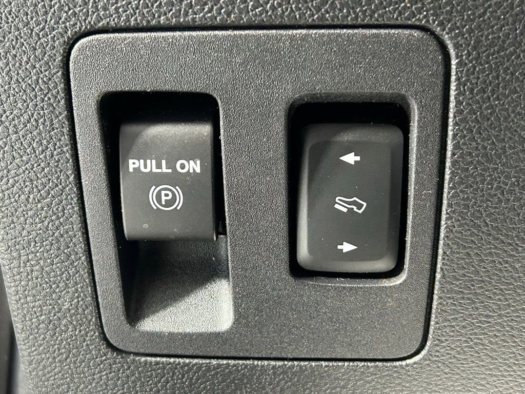 Used 2020 Ford F150 Raptor w/ Equipment Group 802A Luxury image 35