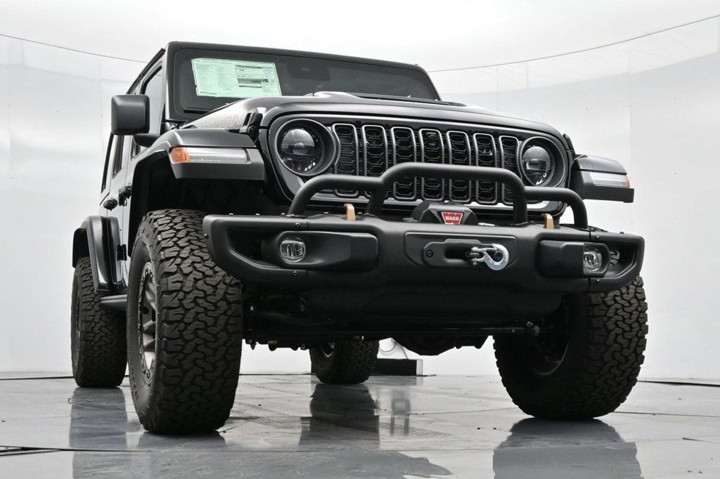 Used 2024 Jeep Wrangler Unlimited Rubicon 392 AWD/4WD image 4