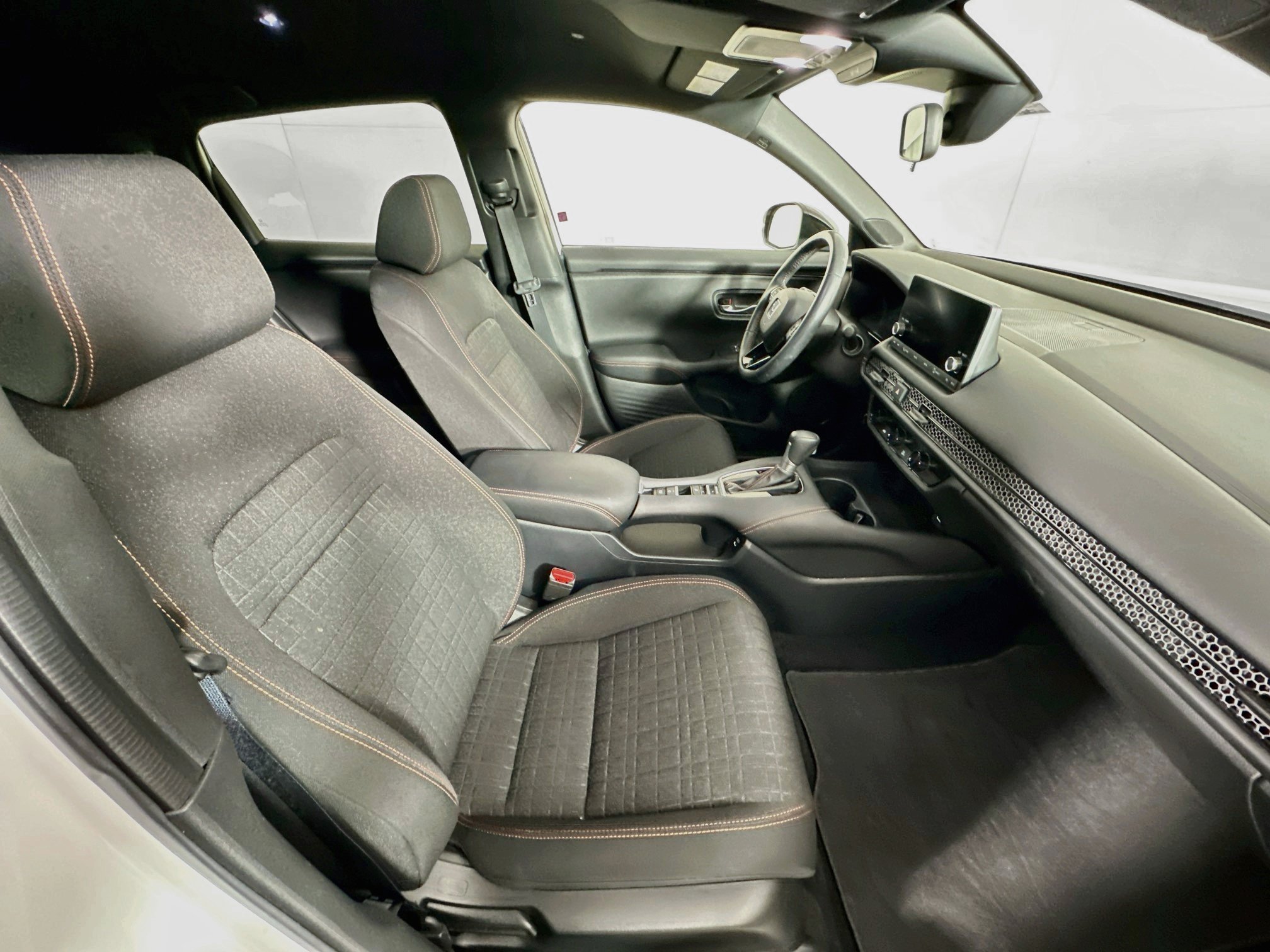 Used 2024 Honda HR-V Sport image 29