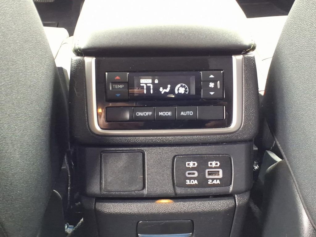 Used 2024 Subaru Ascent Onyx Edition image 18