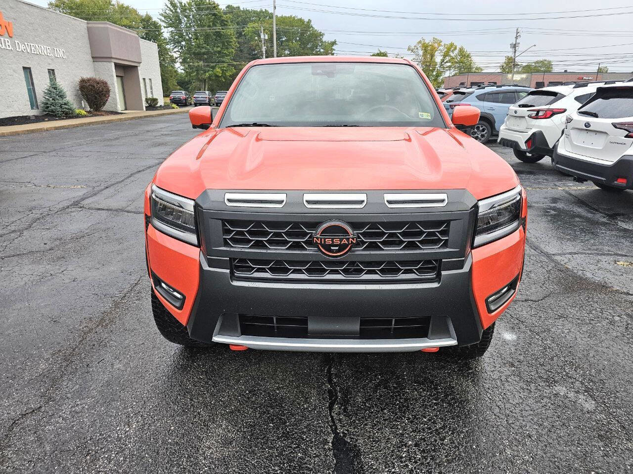 Used 2025 Nissan Frontier PRO-4X w/ Pro Convenience Package image 3