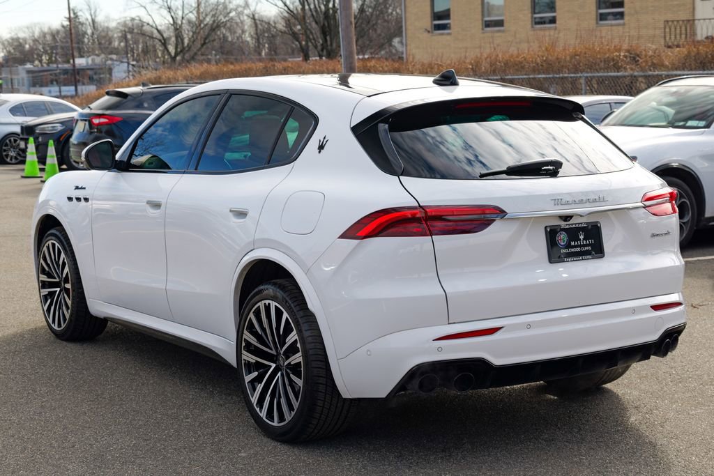 Certified 2023 Maserati Grecale Modena image 5