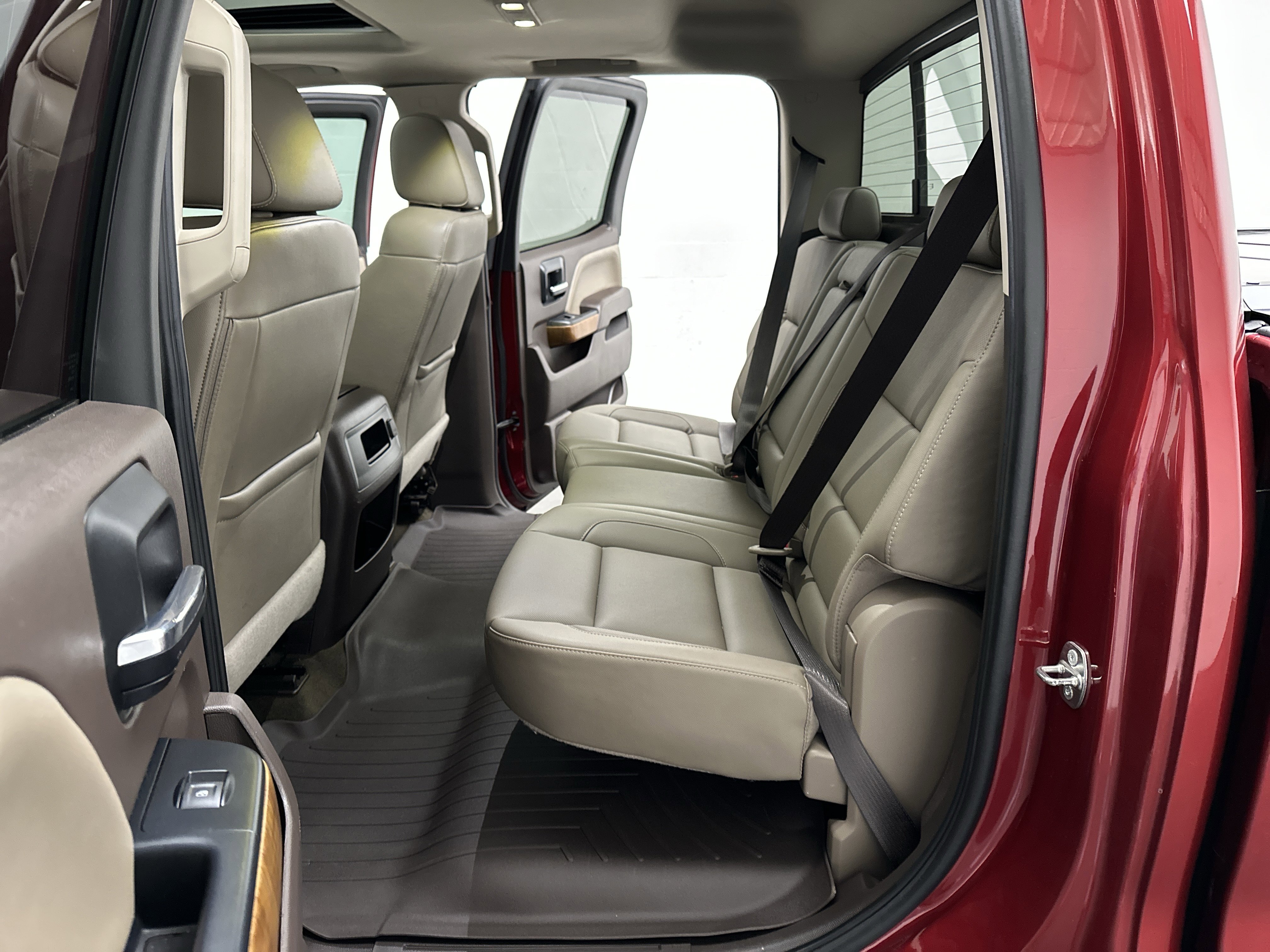 Used 2018 GMC Sierra 1500 SLT image 25