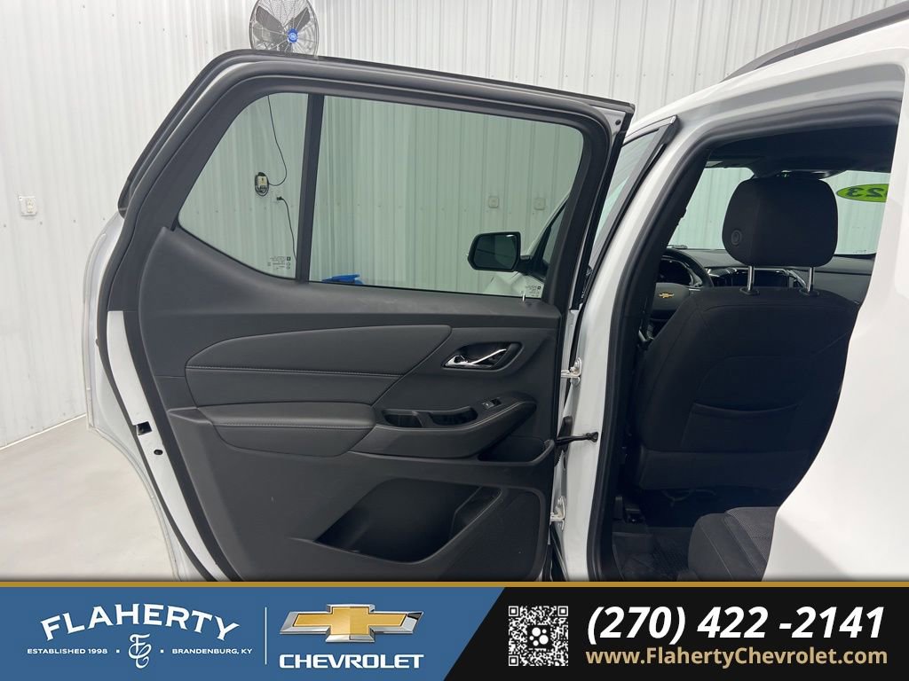Used 2023 Chevrolet Traverse LT w/ LPO, Floor Liner Package image 10