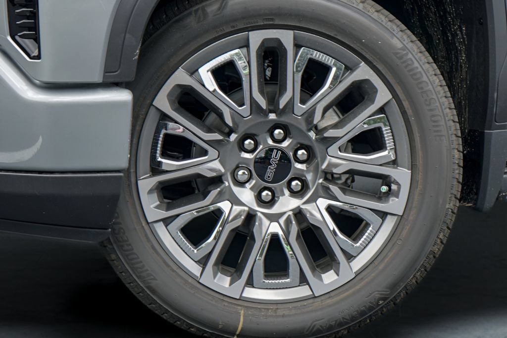 Used 2026 GMC Sierra 1500 Denali Ultimate AWD/4WD image 2