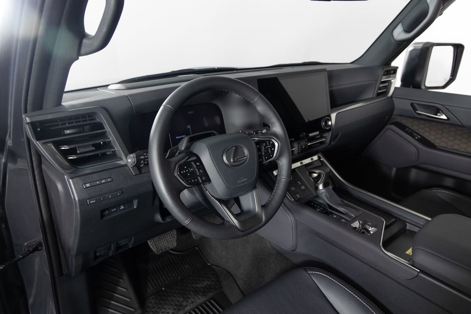 Used 2025 Lexus GX 550 image 13