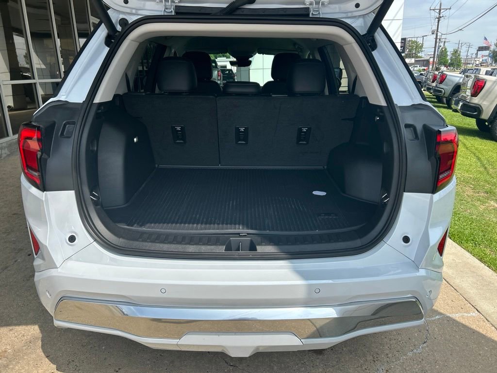 Used 2026 GMC Terrain Denali w/ LPO, Floor Liner Package AWD/4WD image 10