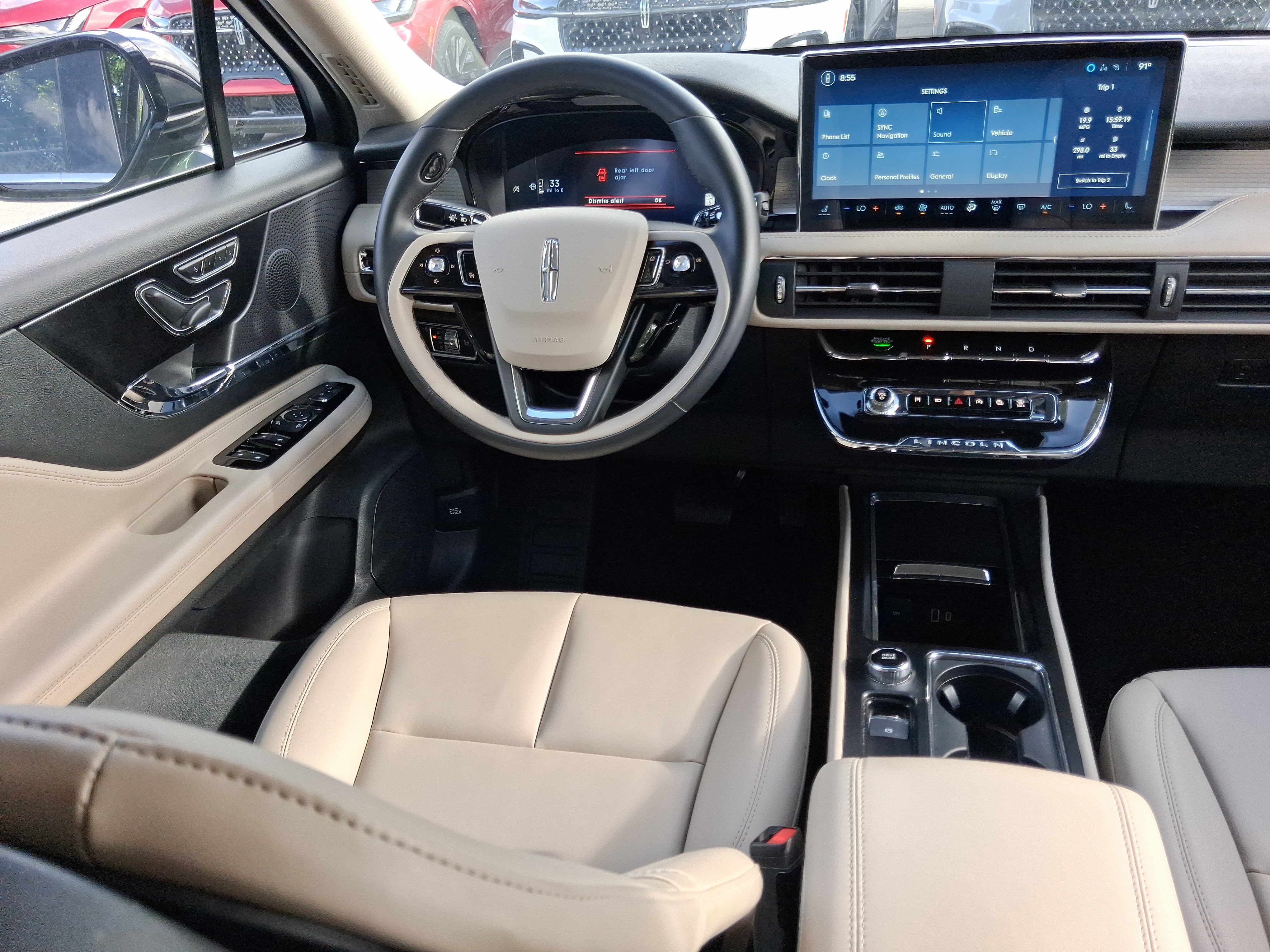 Certified 2025 Lincoln Corsair FWD image 8