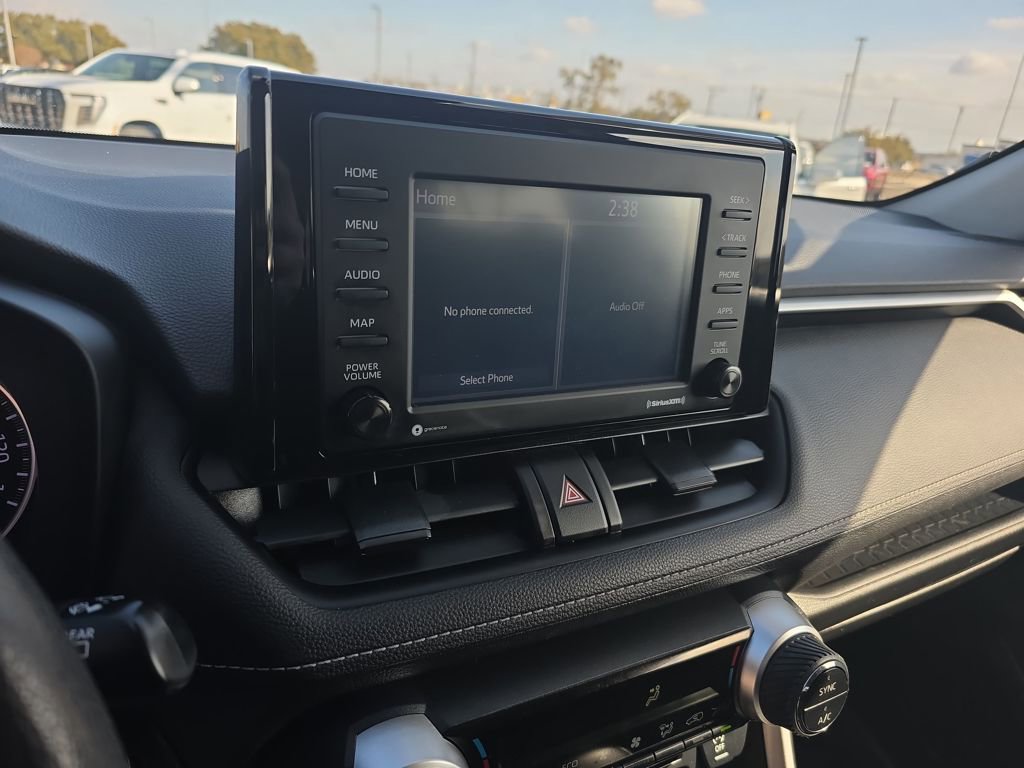 Used 2021 Toyota RAV4 XLE image 8