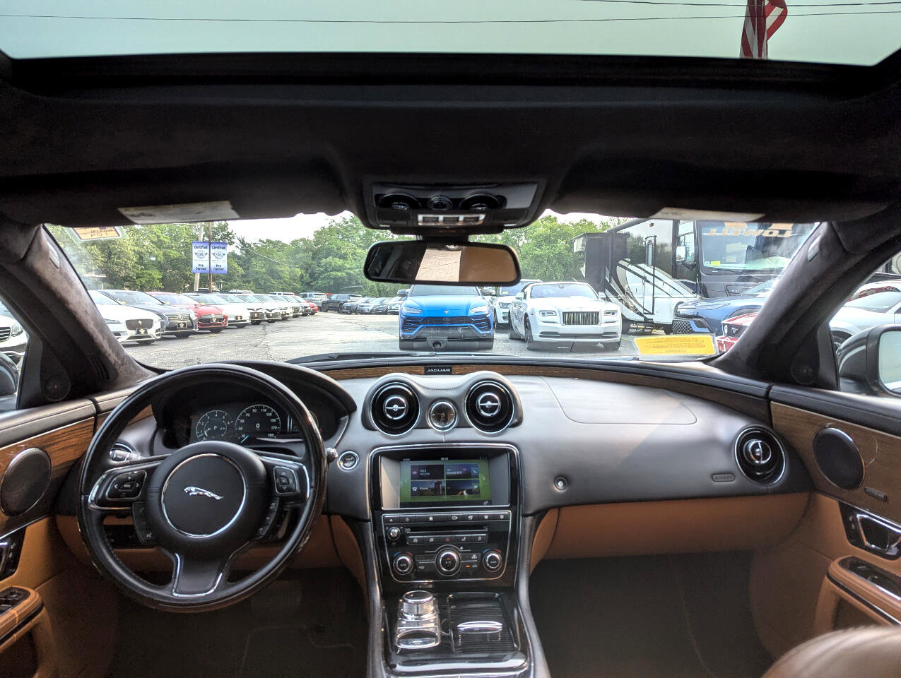 Used 2017 Jaguar XJ L Supercharged image 51