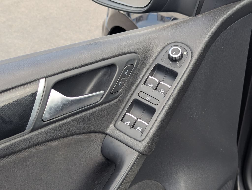 Used 2014 Volkswagen GTI Wolfsburg Edition FWD image 24