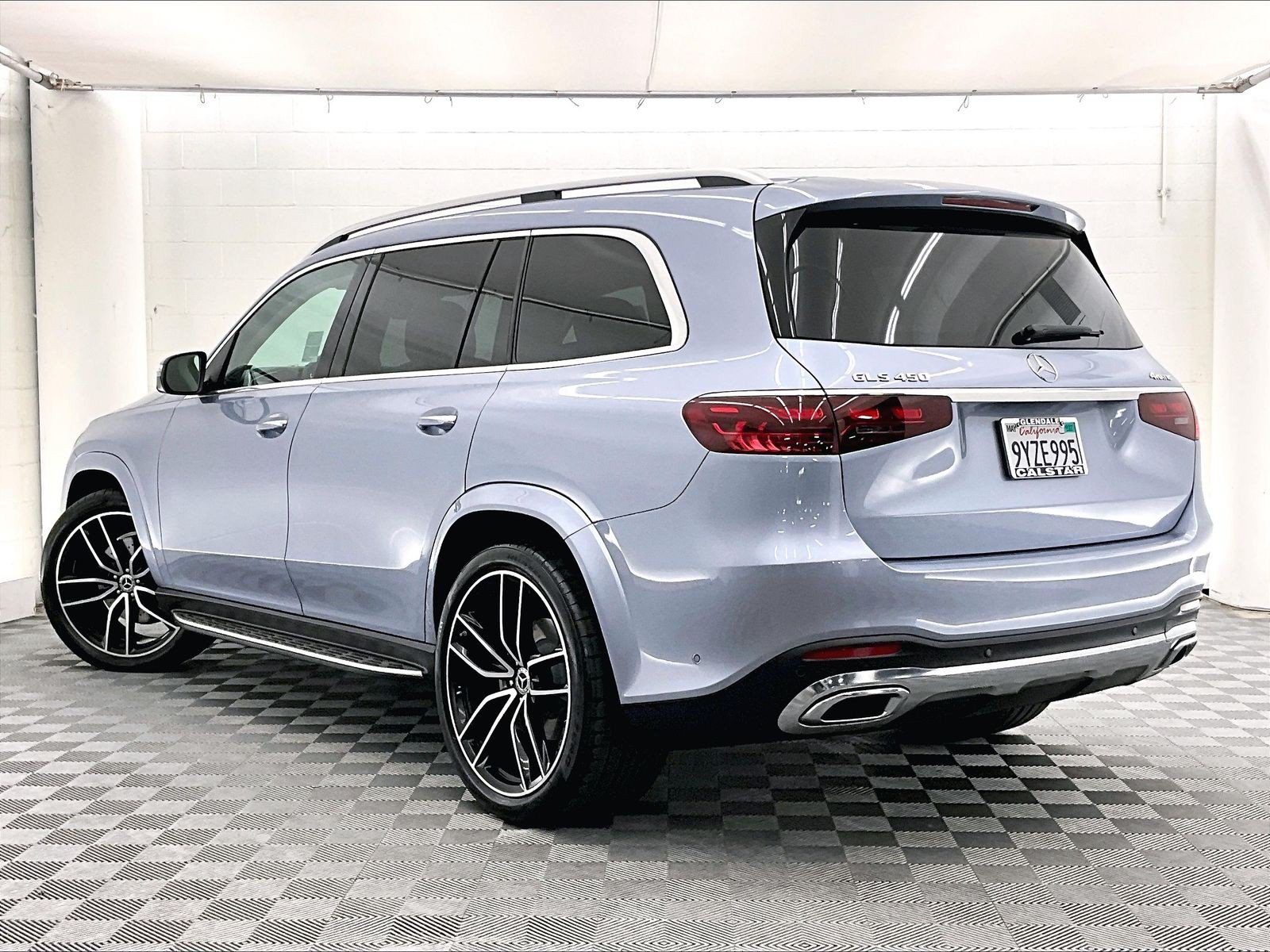 Used 2026 Mercedes-Benz GLS 450 4MATIC image 10