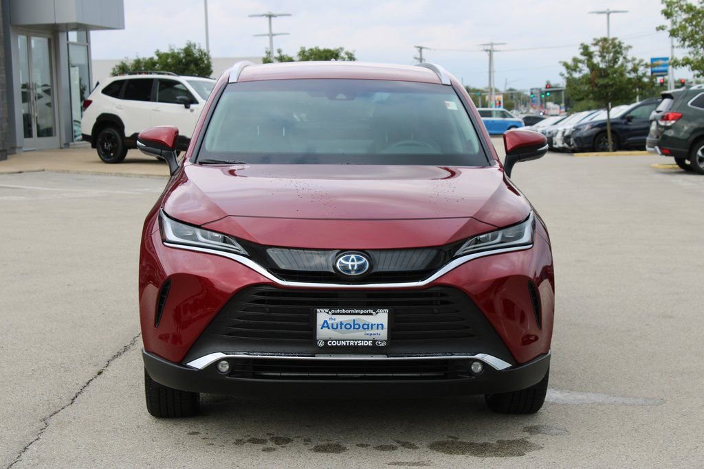 Used 2024 Toyota Venza XLE AWD/4WD image 2