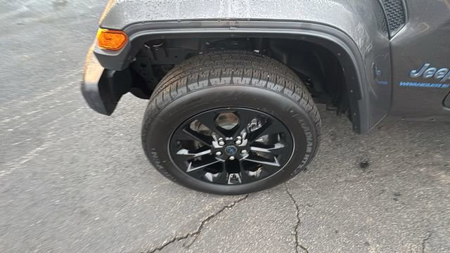 Used 2025 Jeep Wrangler Unlimited Sahara w/ Safety Group image 37