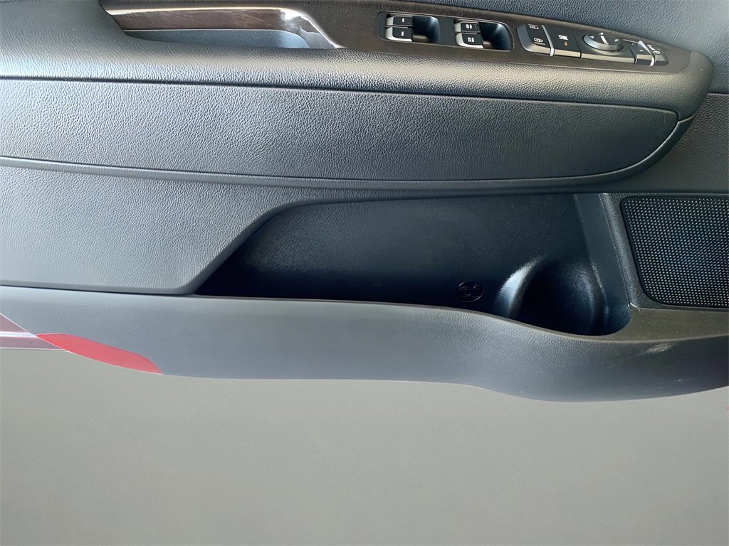 Used 2018 Kia Optima EX w/ Premium Package image 16