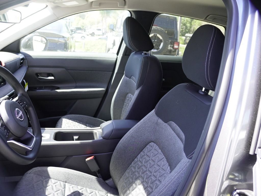 New 2026 Nissan Kicks SV FWD image 16