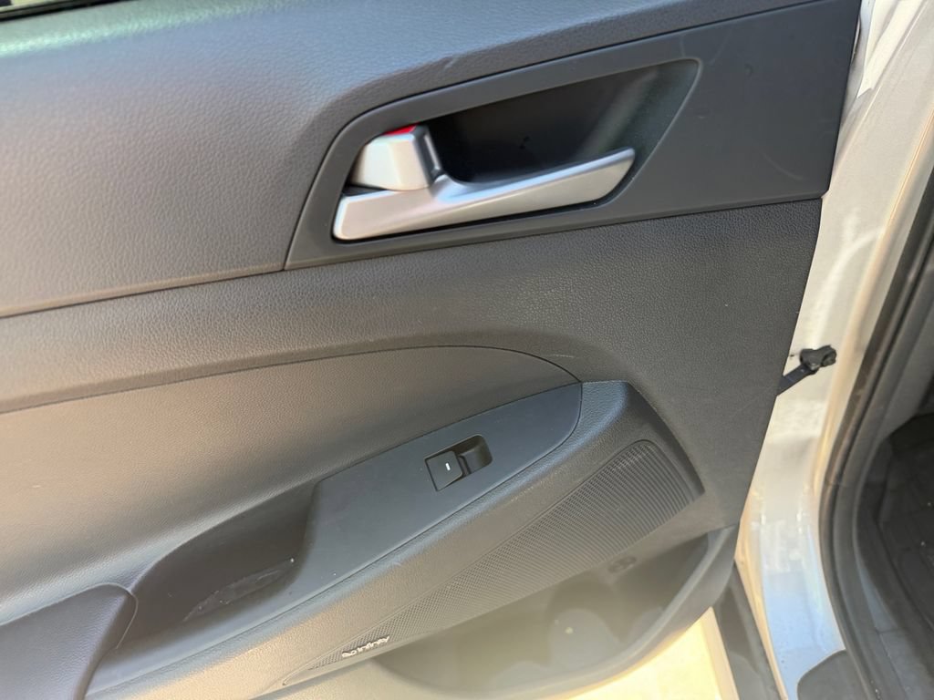 Used 2018 Hyundai Tucson SEL Plus AWD/4WD image 35