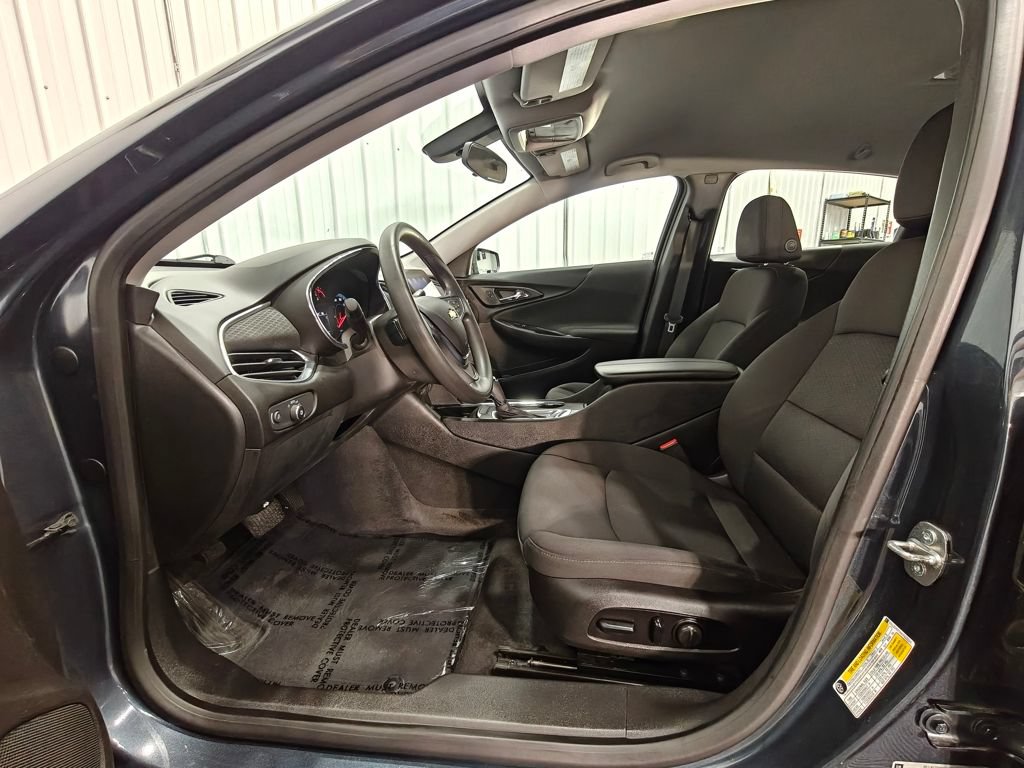 Used 2019 Chevrolet Malibu LT FWD image 28