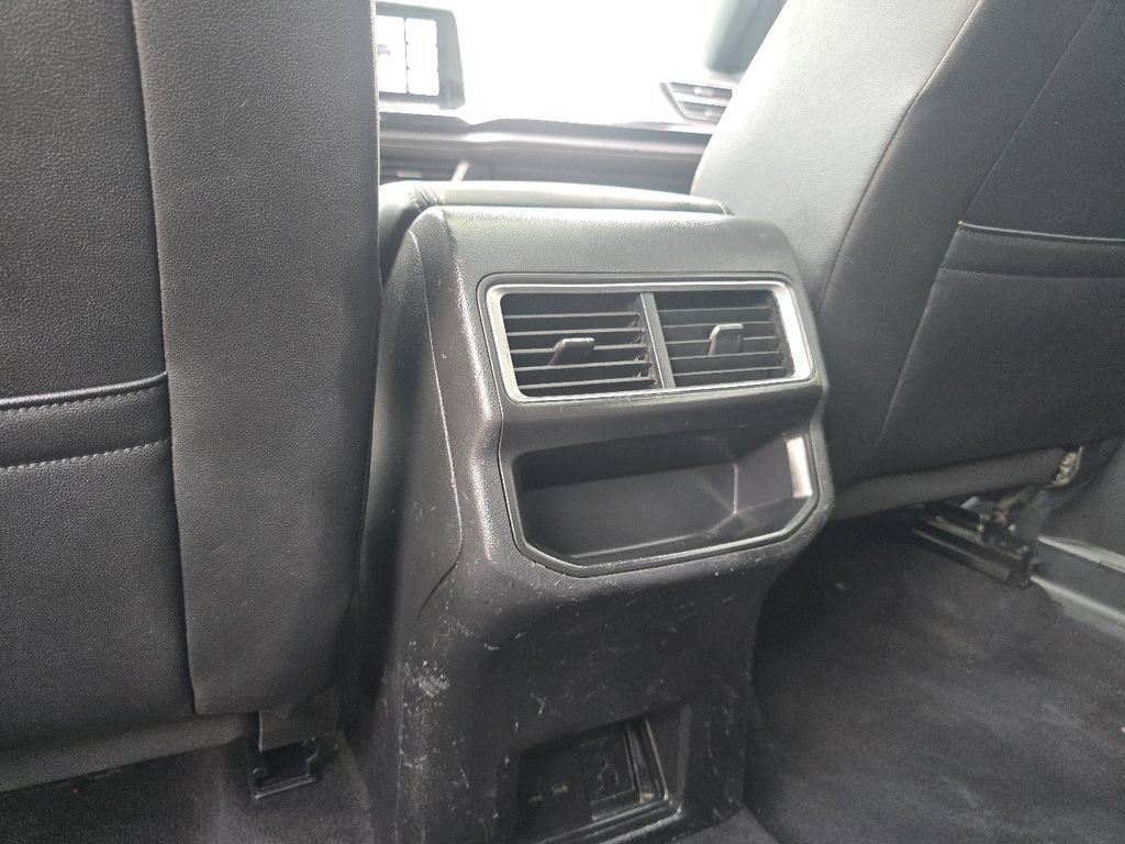 Used 2024 Volkswagen Atlas Cross Sport SE FWD image 24