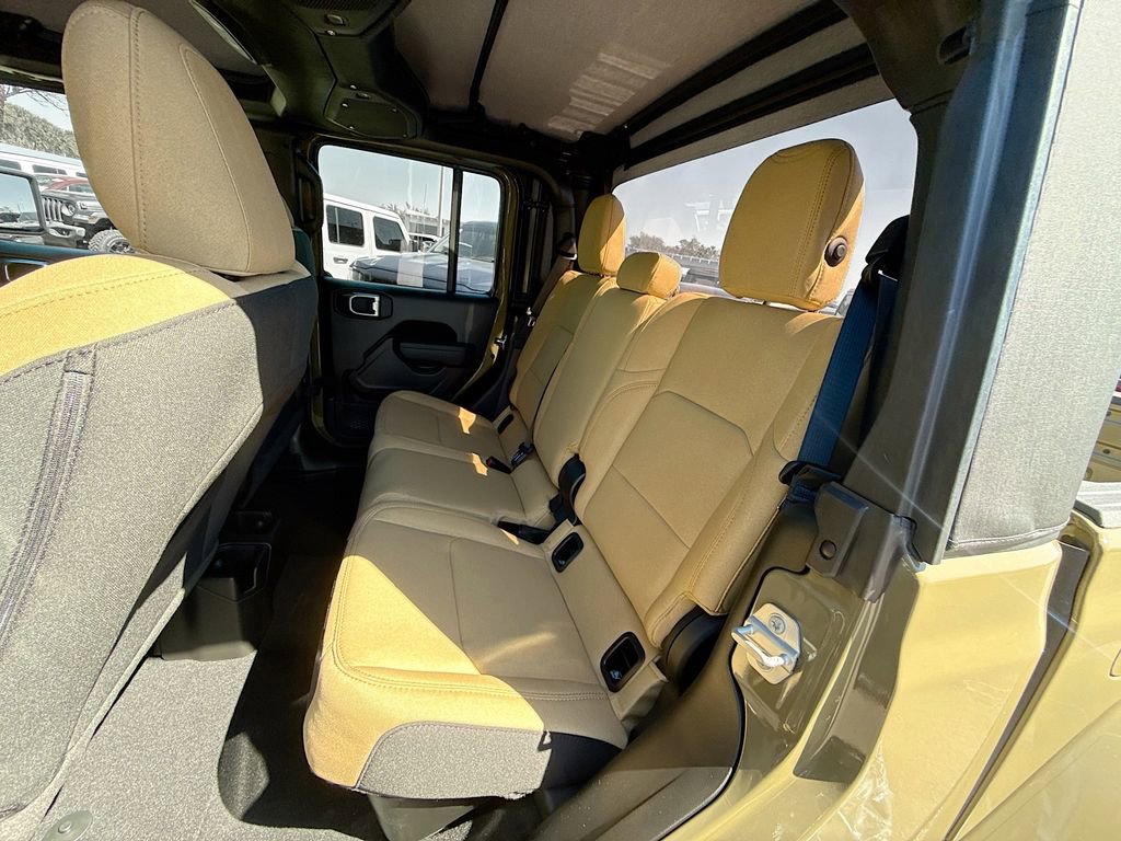 New 2026 Jeep Gladiator Willys AWD/4WD image 26