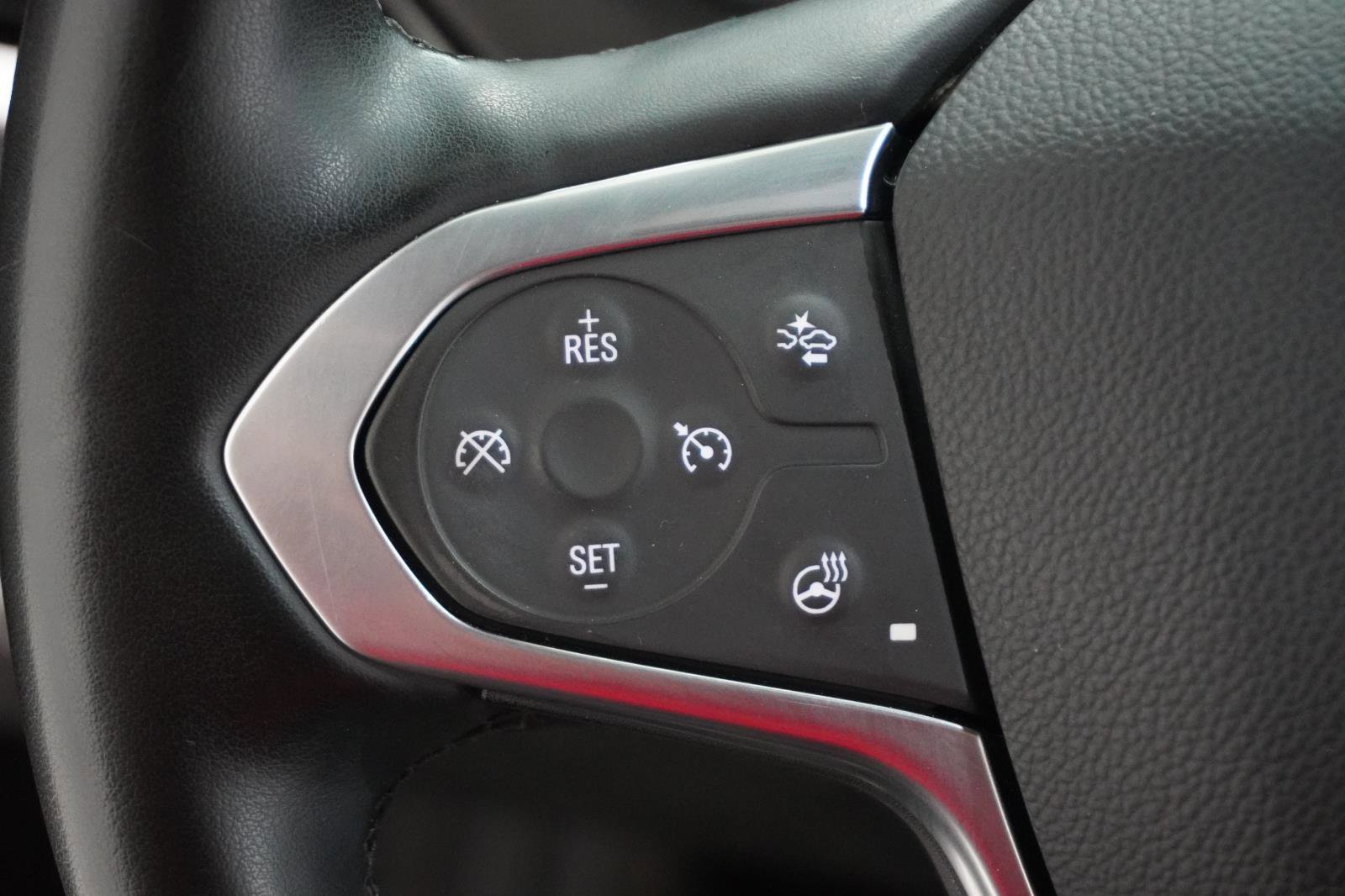 Used 2023 Chevrolet Traverse RS image 24