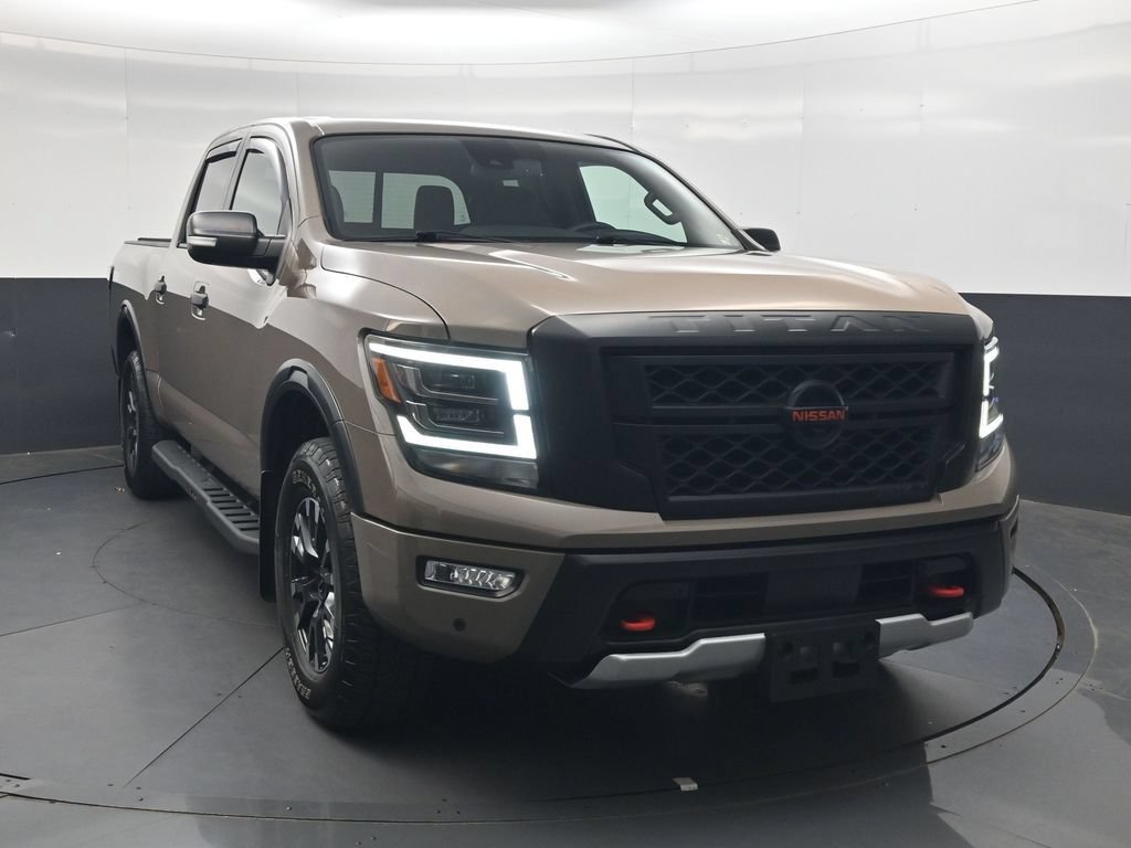 Used 2022 Nissan Titan PRO-4X w/ Pro-4x Convenience Package AWD/4WD image 2