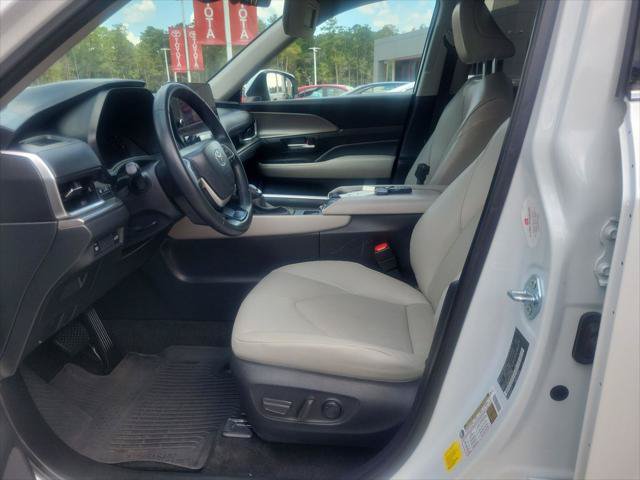 Certified 2024 Toyota Grand Highlander XLE FWD image 15