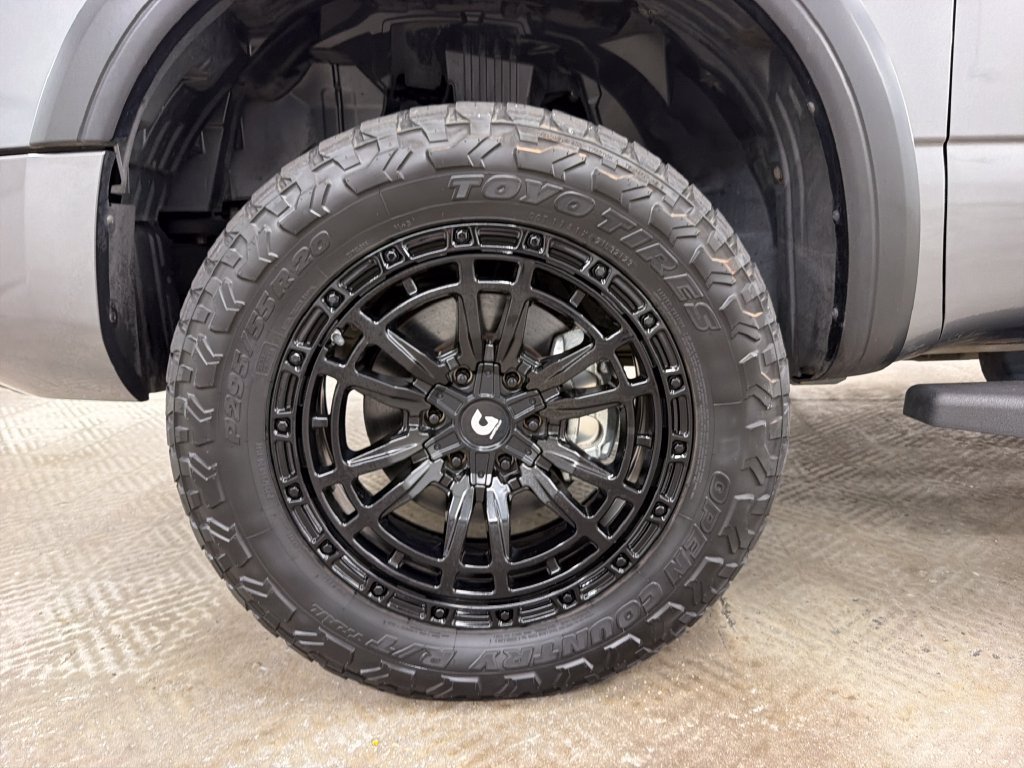 Used 2021 Nissan Titan PRO-4X w/ Off Road Protection Package AWD/4WD image 13