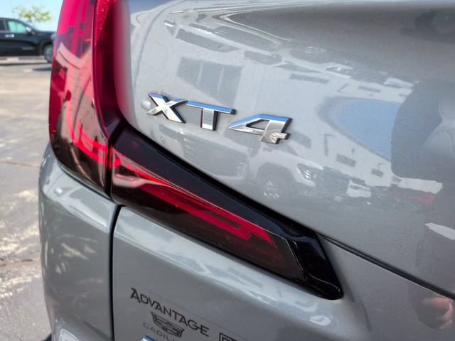 Certified 2023 Cadillac XT4 Luxury w/ Cold Weather Package AWD/4WD image 6