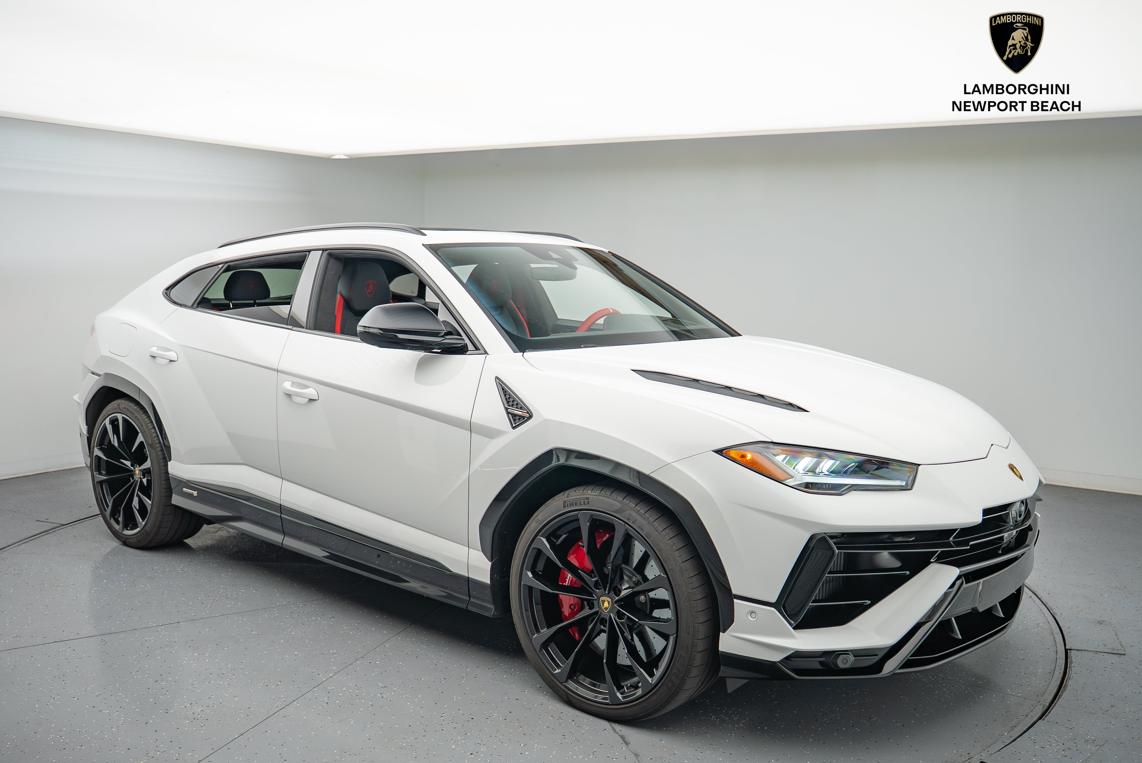 Used 2024 Lamborghini Urus S AWD/4WD image 41