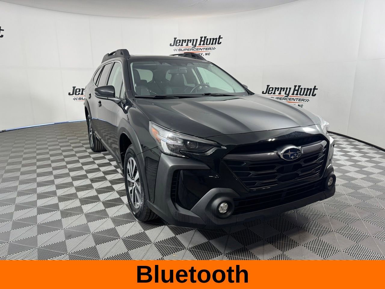 Used 2024 Subaru Outback Premium image 6