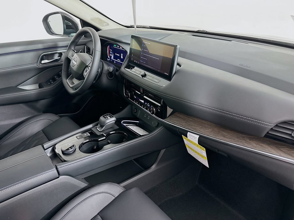 New 2026 Nissan Rogue Platinum AWD/4WD image 36
