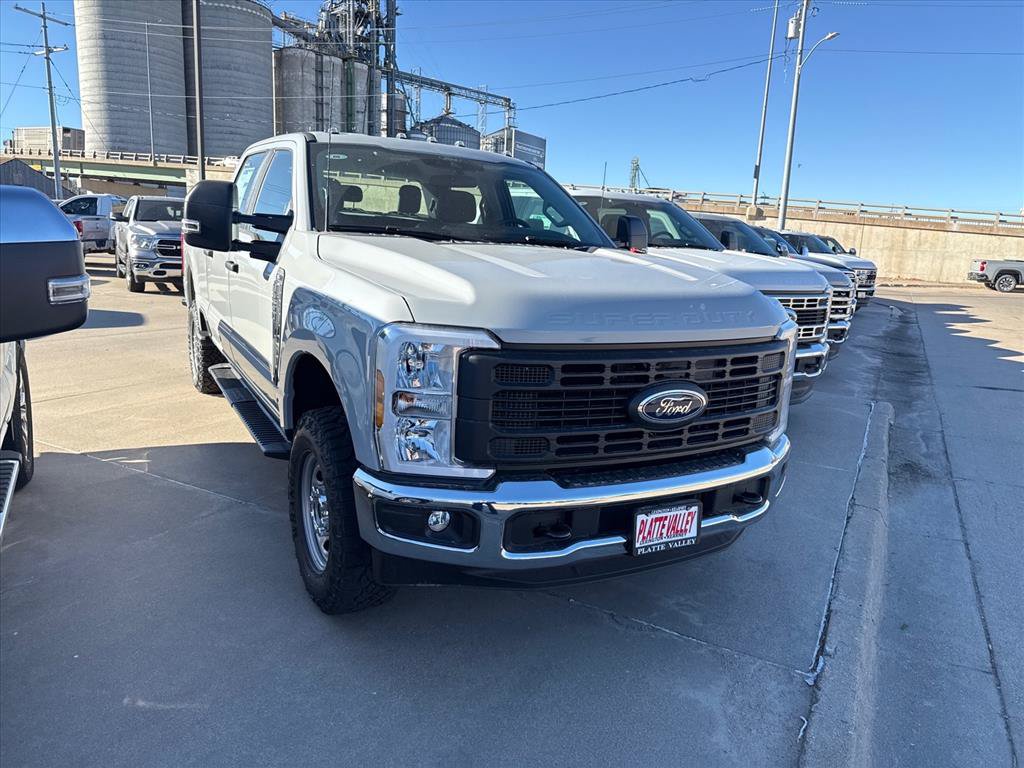 New 2026 Ford F250 XL w/ XL Off-Road Package AWD/4WD image 2