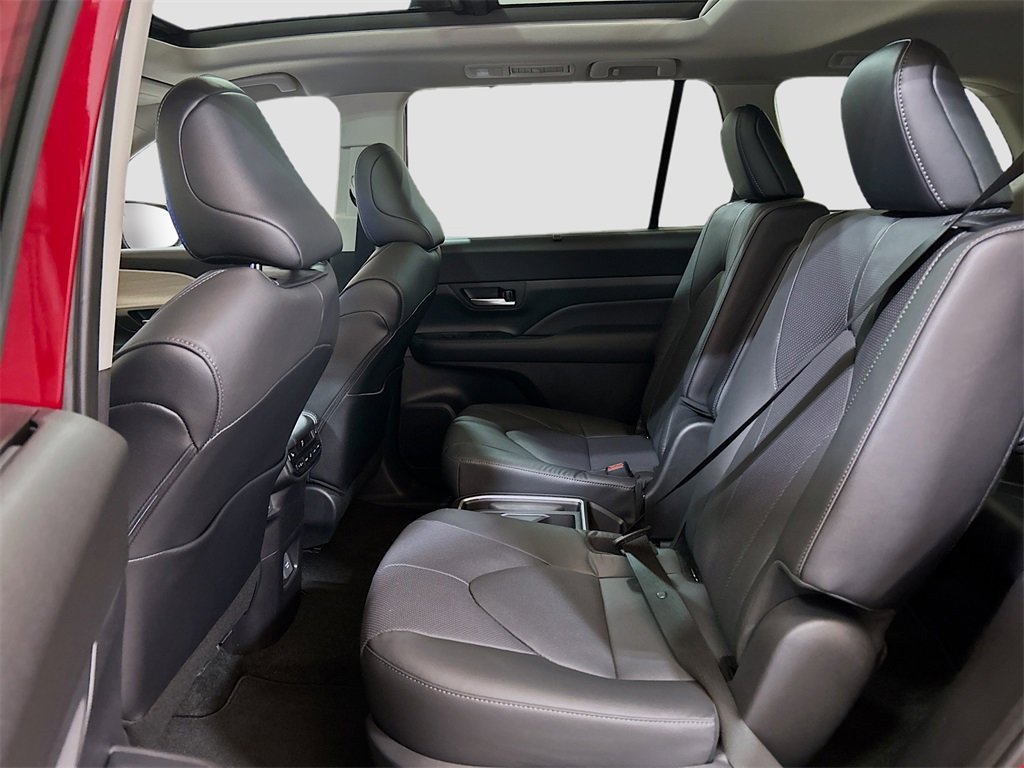 New 2026 Toyota Grand Highlander Limited image 23