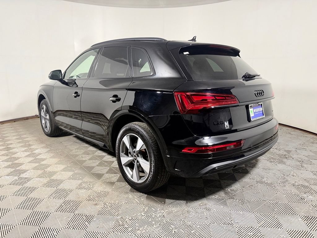 Used 2025 Audi Q5 Prestige w/ Prestige Package AWD/4WD image 4