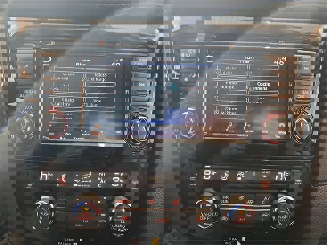 Used 2020 Nissan Rogue SV image 26