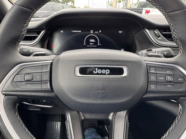 Used 2024 Jeep Grand Cherokee L Laredo image 30