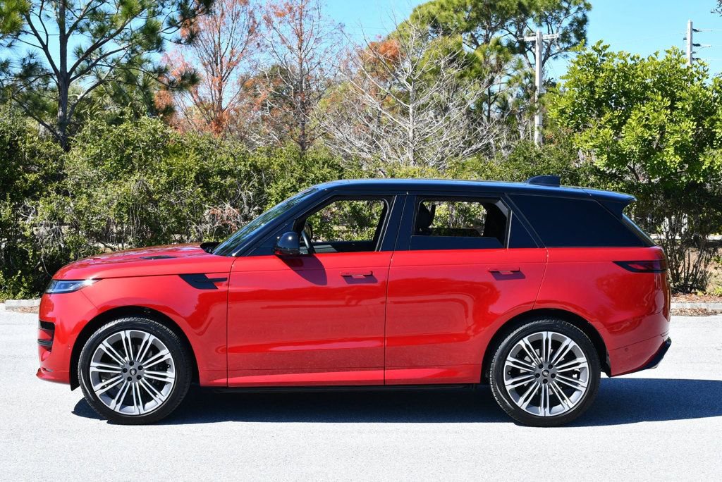 Used 2024 Land Rover Range Rover Sport Dynamic SE image 24