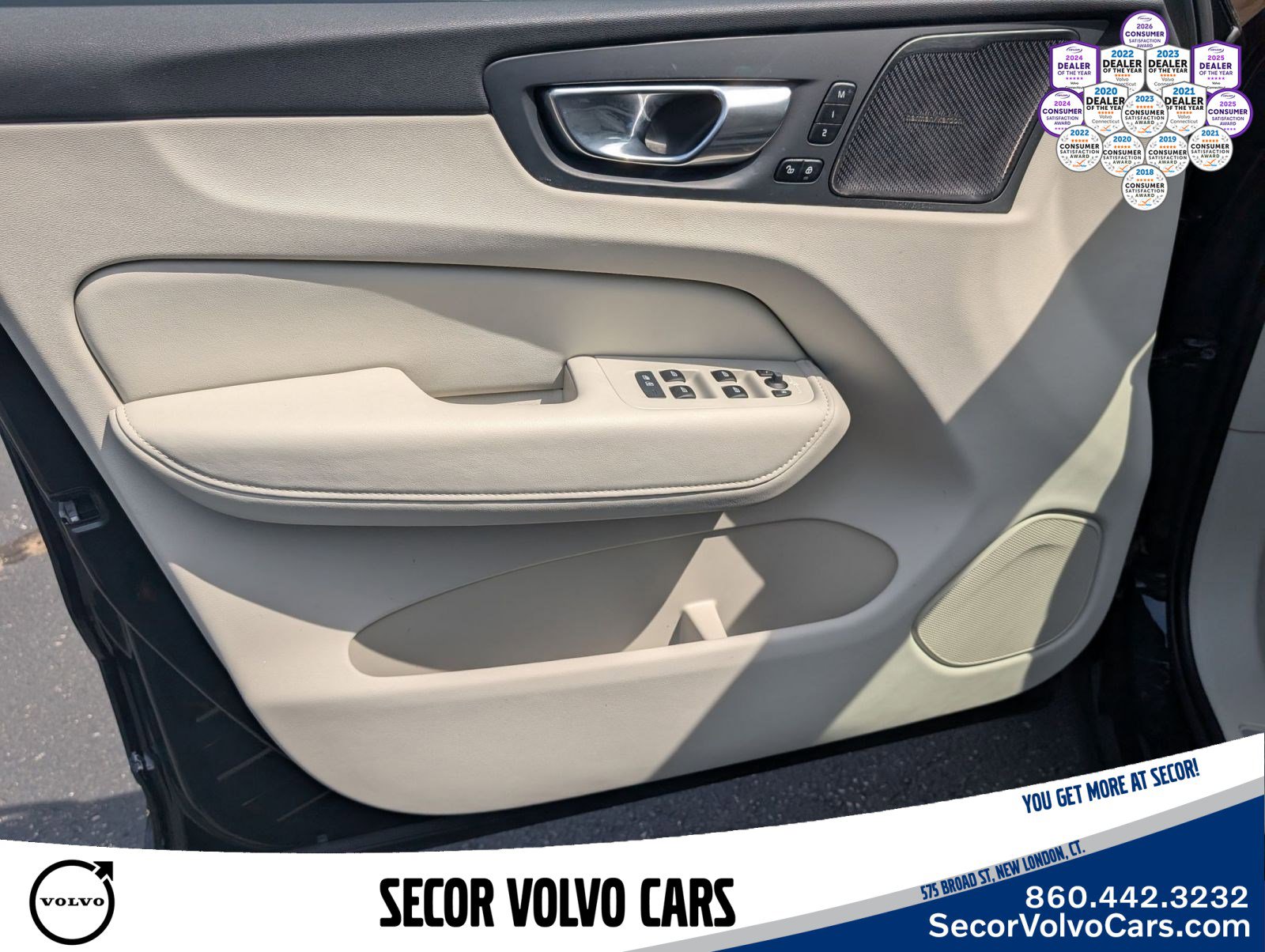 Used 2023 Volvo XC60 B5 Plus w/ Climate Package AWD/4WD image 21