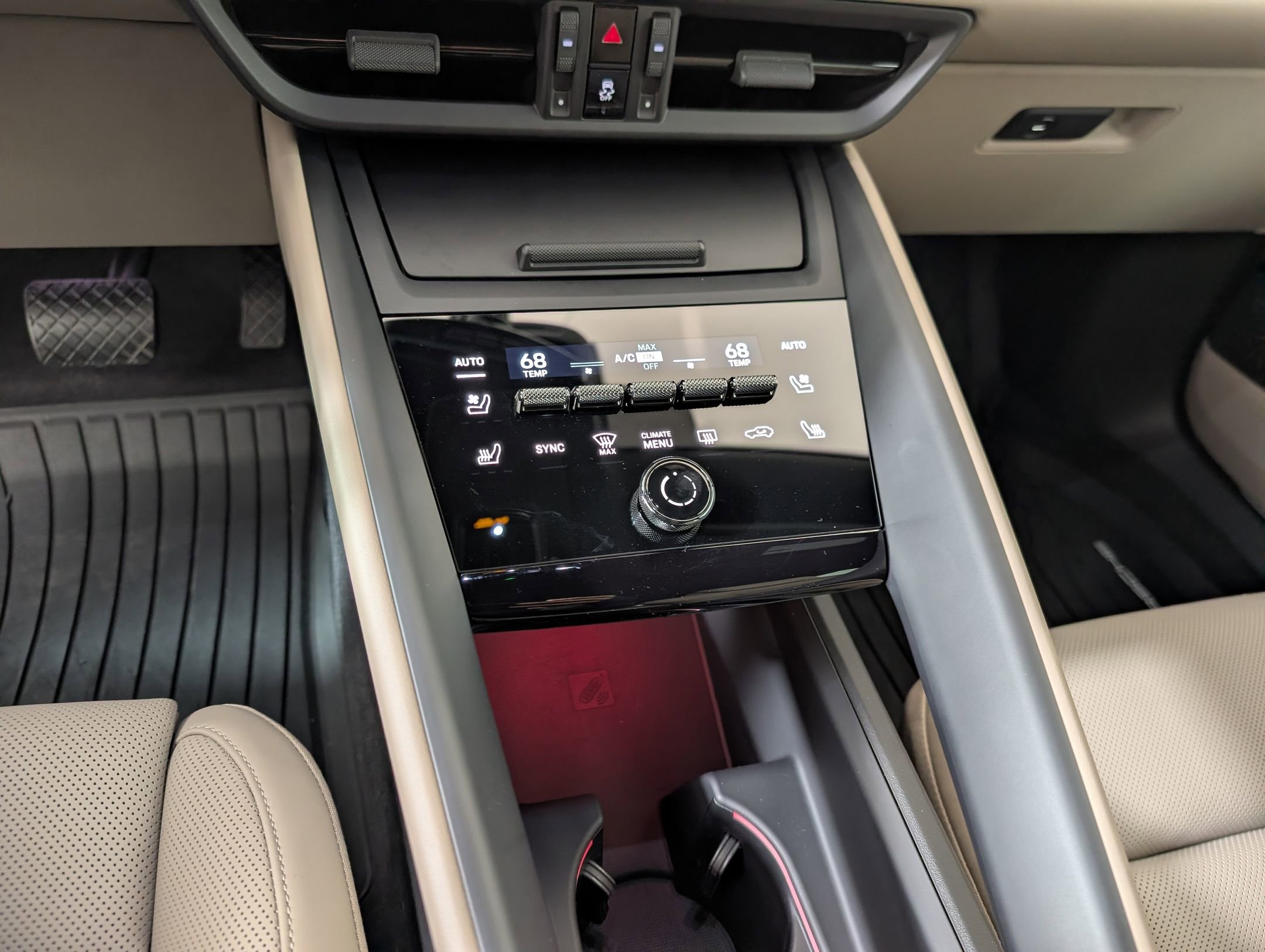 Used 2025 Porsche Macan 4 Electric image 25