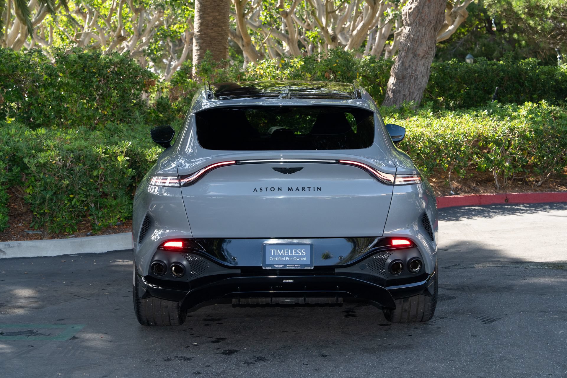 Used 2025 Aston Martin DBX 707 AWD/4WD image 6
