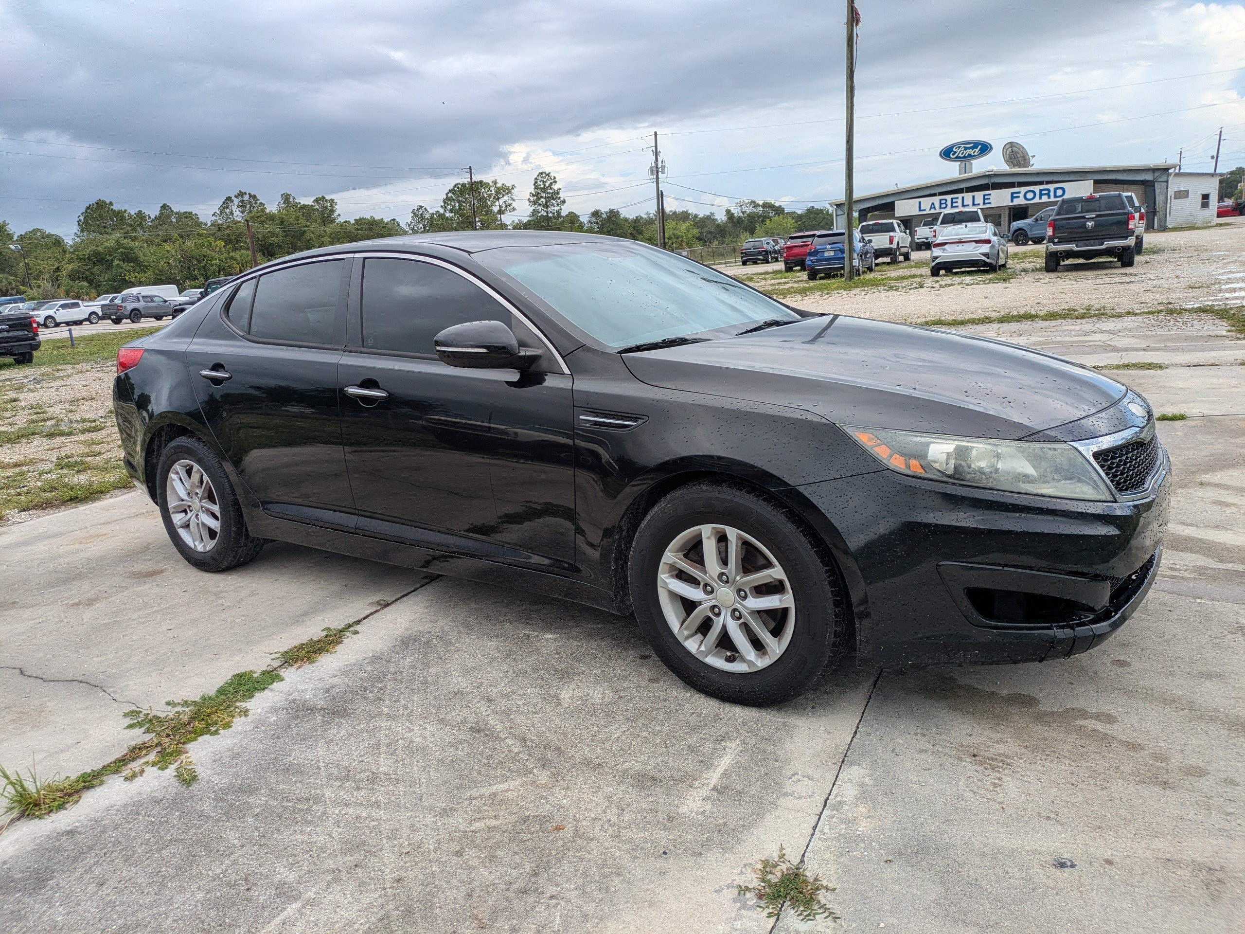 Used 2013 Kia Optima LX w/ Convenience Plus Pkg FWD image 2