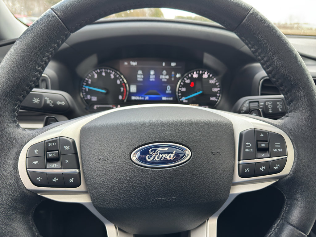Used 2021 Ford Explorer XLT w/ XLT Sport Appearance Package image 22